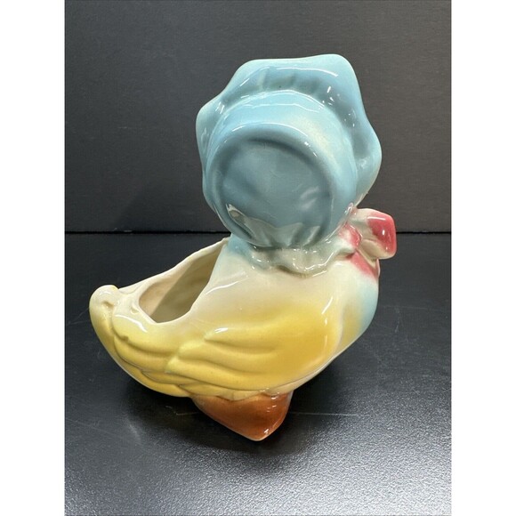 Vintage Duck Planter with Bonnet and Bow - Picture 4 of 6